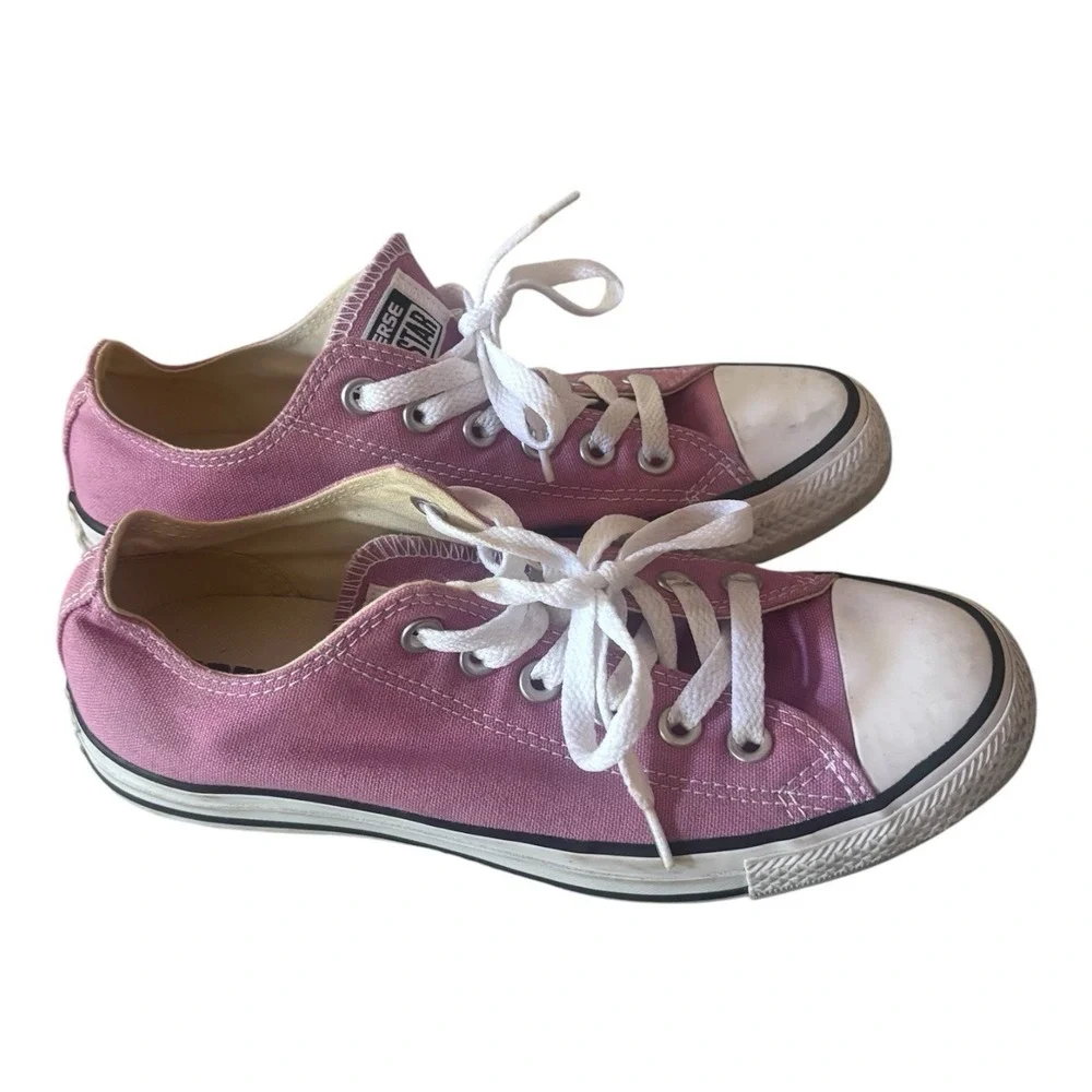Converse Chuck Taylor Soft Lilac Low Top Sneakers Womens Size 7 Mens 5